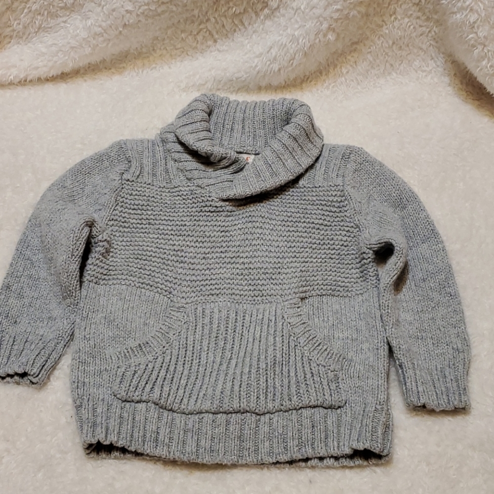 Super nice Cat & Jack boys sweater